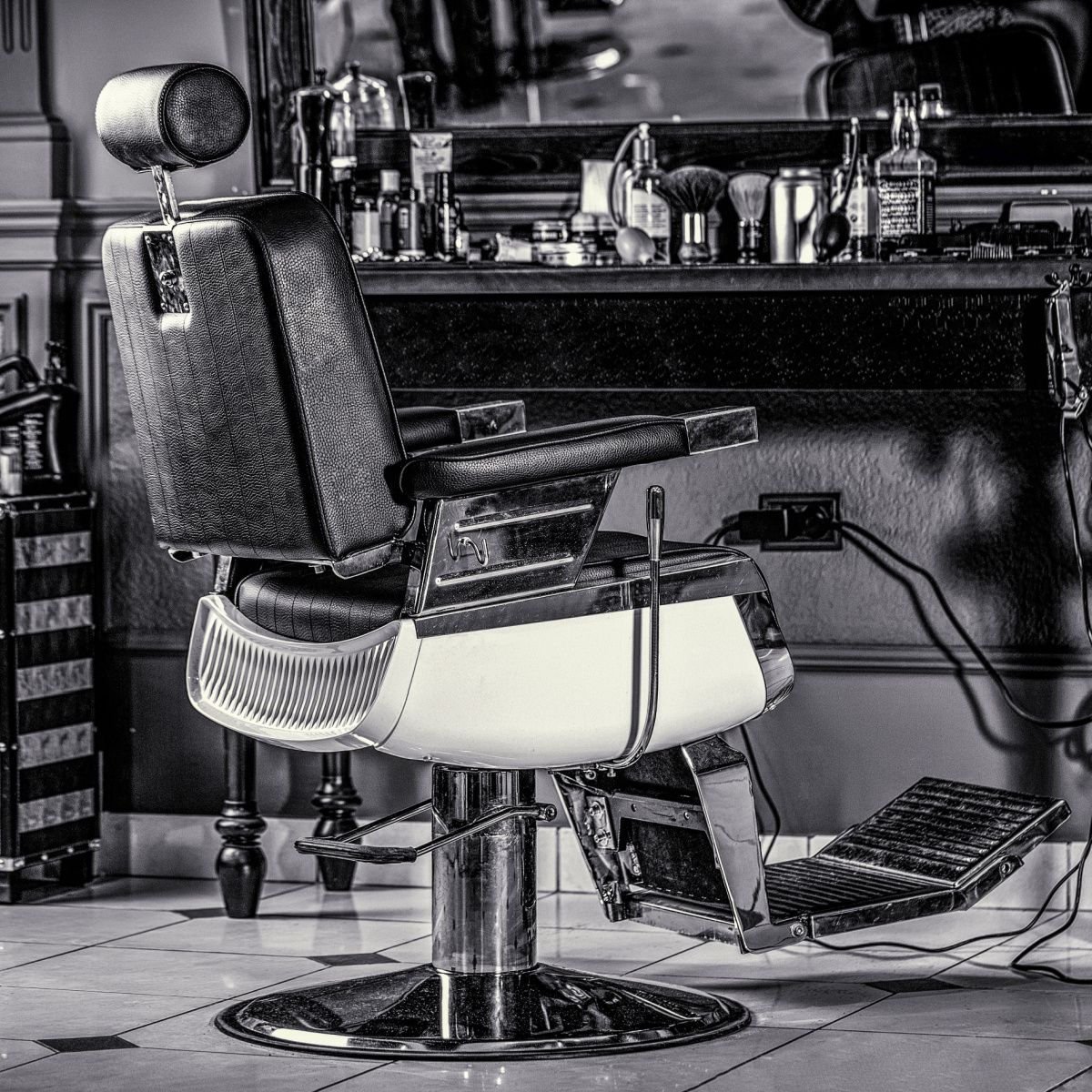 Experience the traditional Houston barber shop culture with Made Men.